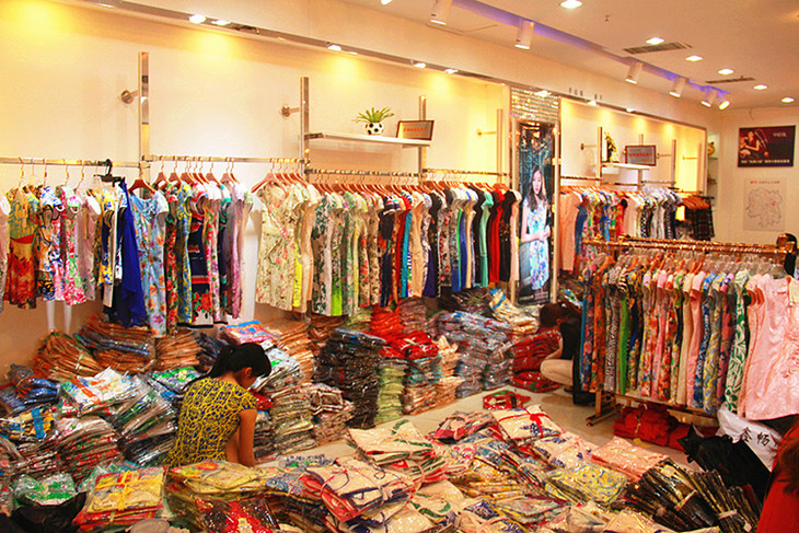 長(zhǎng)沙雨花區(qū)沙灣路 服裝批發(fā)商圈探秘