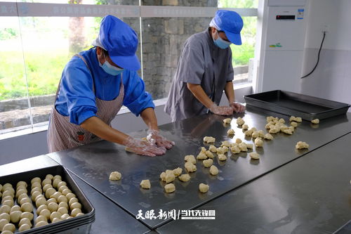 中秋前夕，這家景區(qū)古法食品廠加班制作祥月餅，育苗盤的新用途引關(guān)注